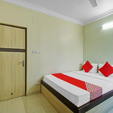 Oyo Flagship 84655 S S Guest House Kolkata Eksteriør bilde
