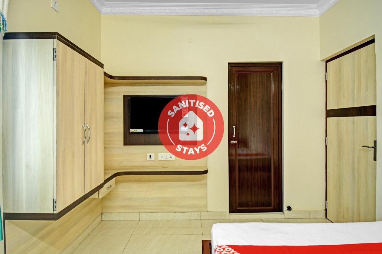 Oyo Flagship 84655 S S Guest House Kolkata Eksteriør bilde