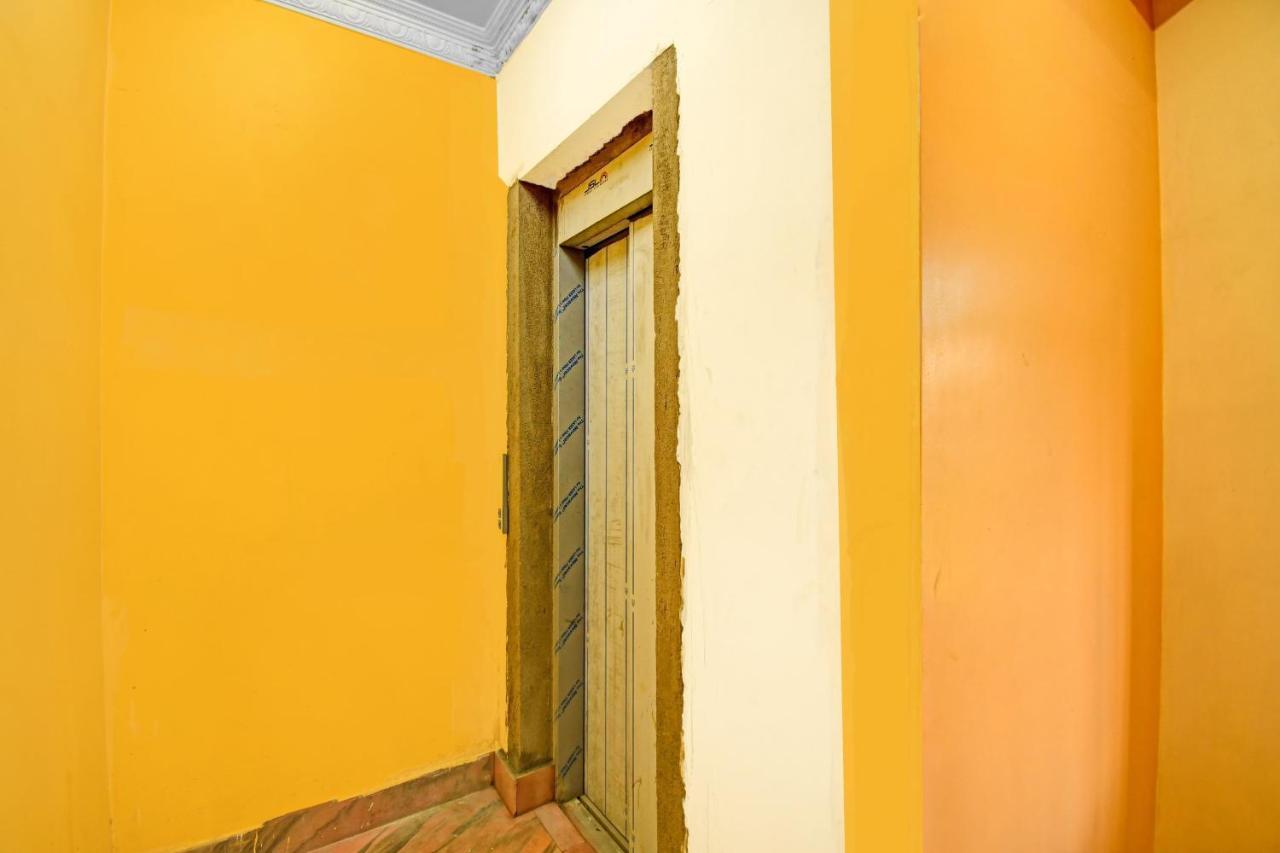Oyo Flagship 84655 S S Guest House Kolkata Eksteriør bilde