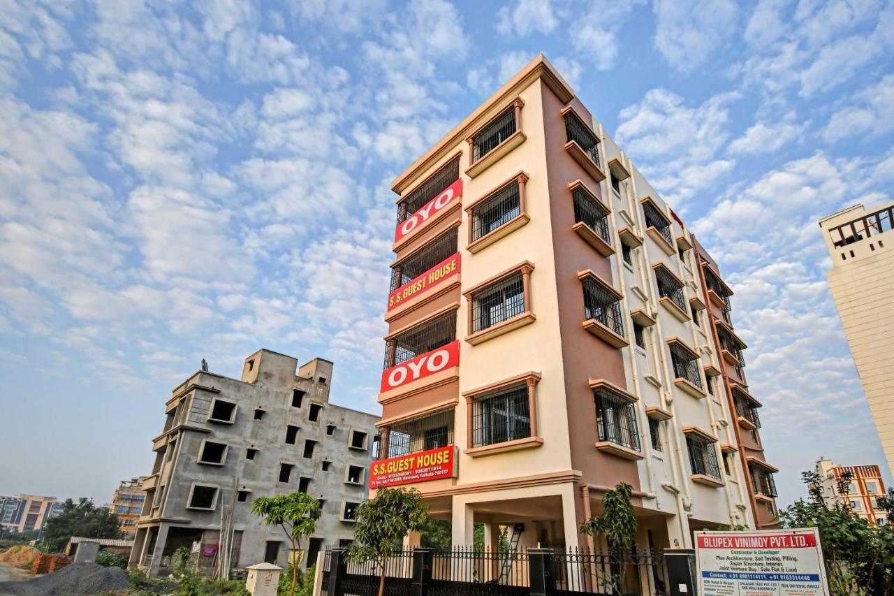 Oyo Flagship 84655 S S Guest House Kolkata Eksteriør bilde